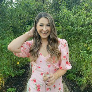 Meet your Posher, Chloe